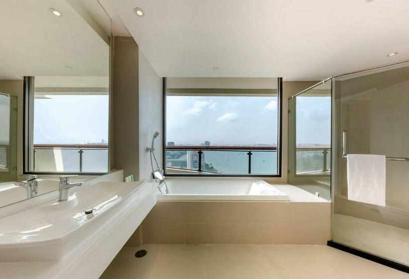 اتاق لوکس با چشم‌انداز دریا, Cape Dara Resort