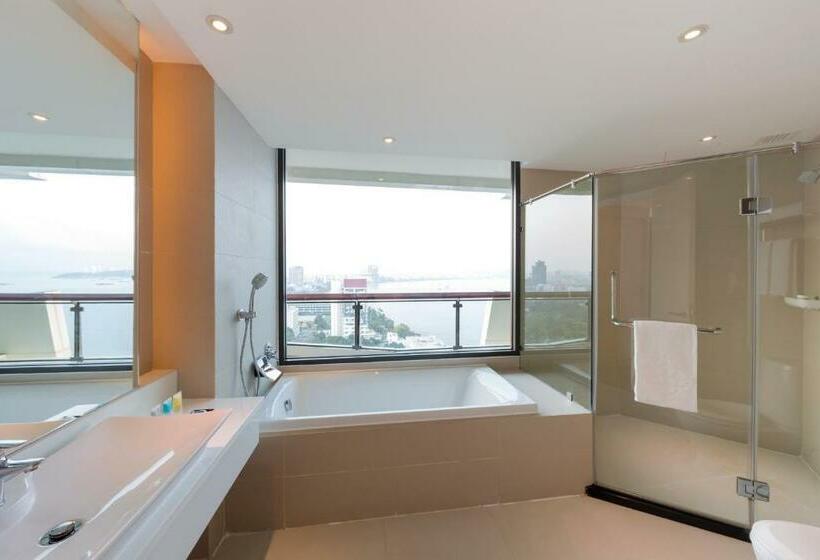 اتاق لوکس با تراس, Cape Dara Resort