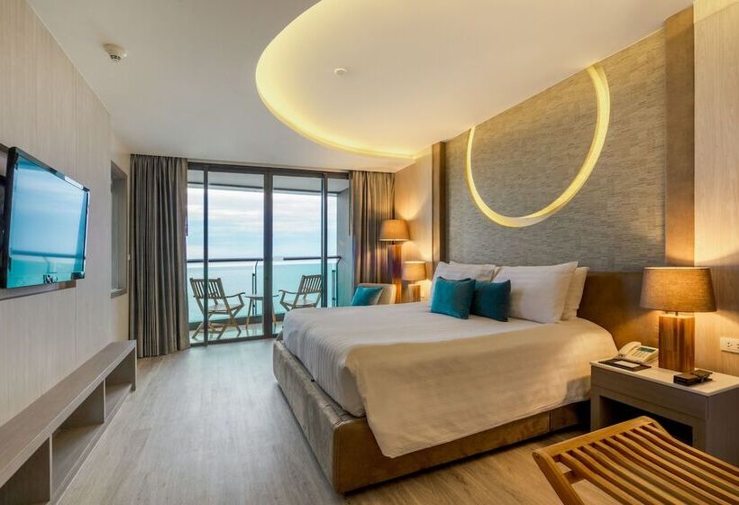 اتاق لوکس با چشم‌انداز دریا, Cape Dara Resort