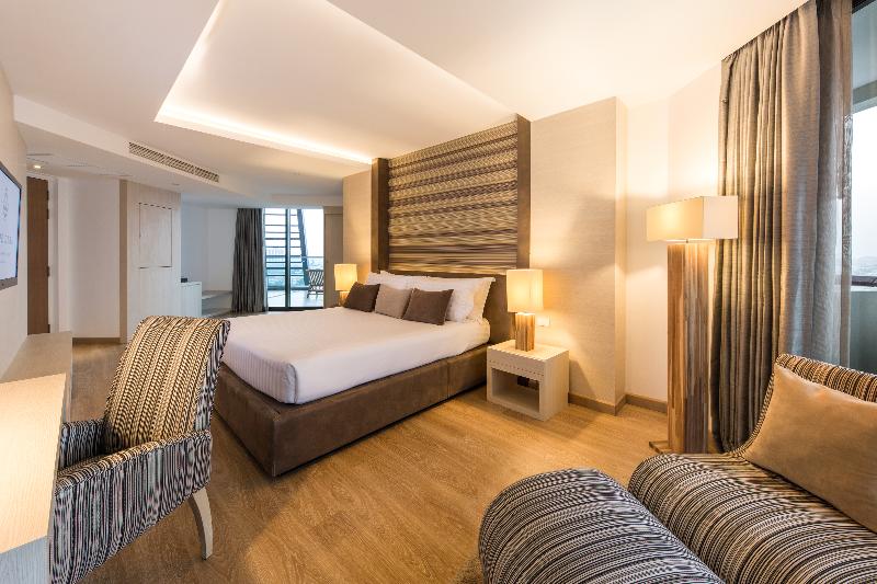 اتاق لوکس با تراس, Cape Dara Resort