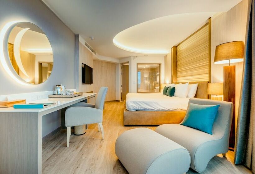 Номер Deluxe Вид на Море, Cape Dara Resort