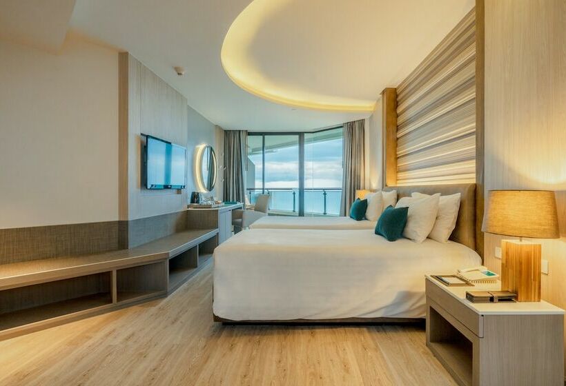 اتاق لوکس با چشم‌انداز دریا, Cape Dara Resort