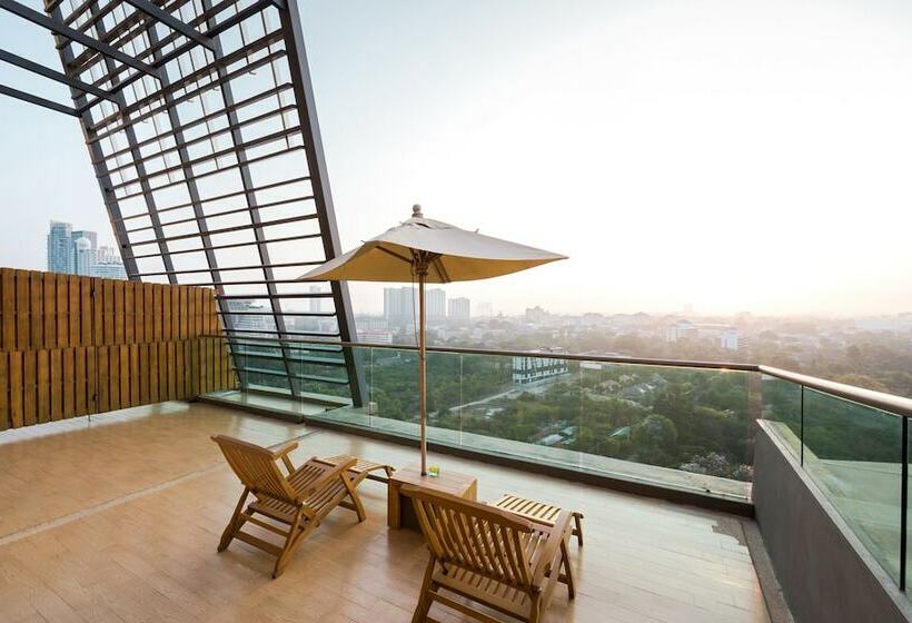 اتاق لوکس با چشم‌انداز دریا, Cape Dara Resort