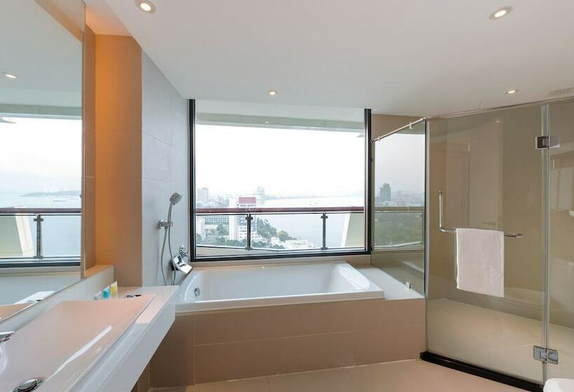 اتاق لوکس با چشم‌انداز دریا, Cape Dara Resort