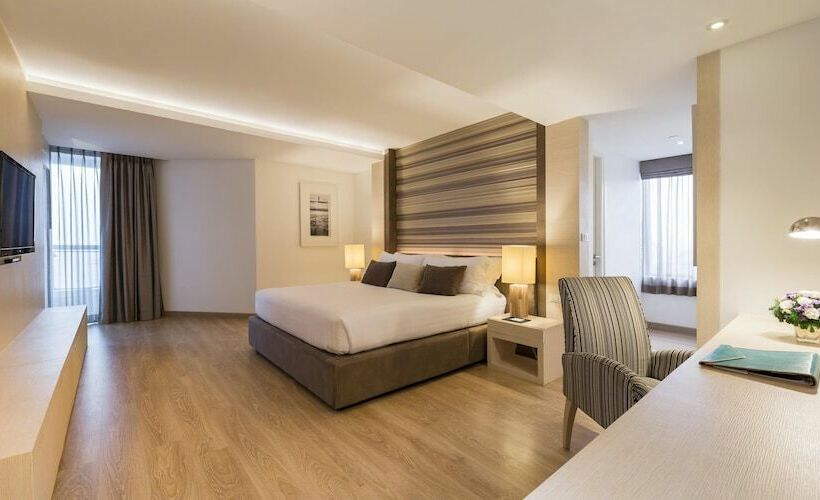 سوییت خانوادگی, Cape Dara Resort