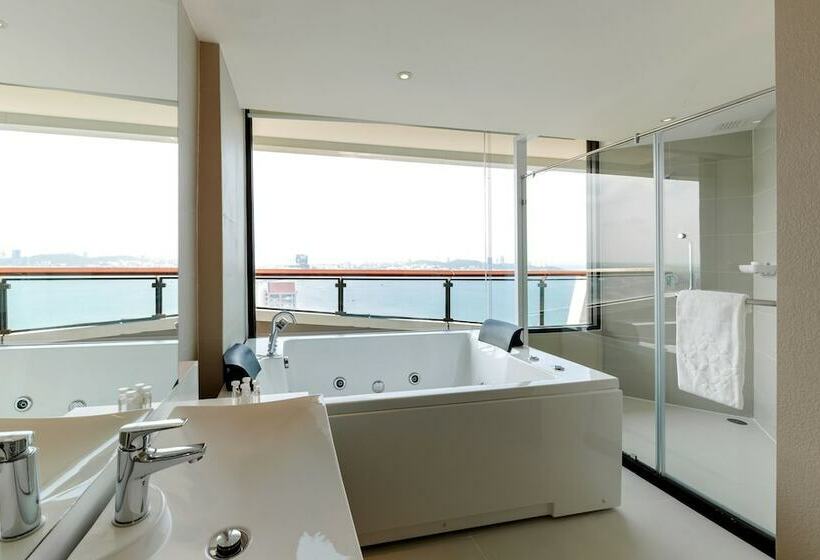 سوئیت خانواده 2 خوابه, Cape Dara Resort