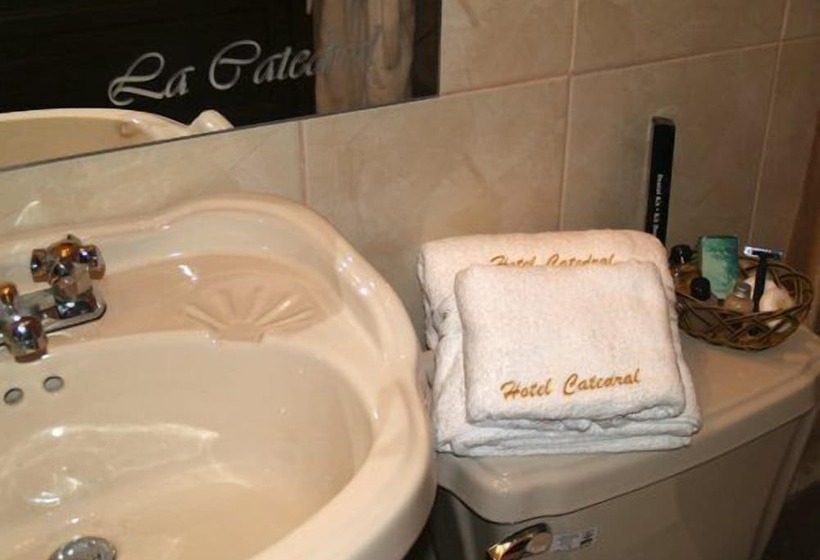 اتاق استاندارد یک نفره, Catedral Internacional