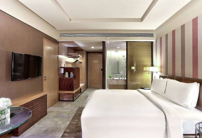 豪华房间, Doubletree By Hilton Sukhumvit Bangkok