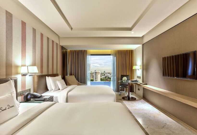 豪华房间, Doubletree By Hilton Sukhumvit Bangkok