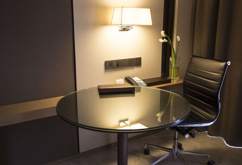 高级大房间, Doubletree By Hilton Sukhumvit Bangkok