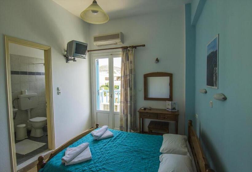 סטודיו סטנדרט עם מרפסת, Livadia