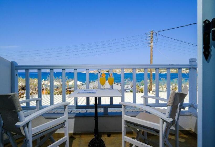 דירת שני חדרים עם מרפת, Livadia