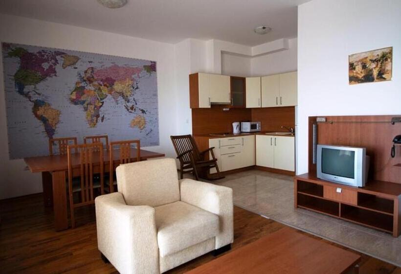 Апартаменты 2 Спальни, Marina Cape Vacation Complex