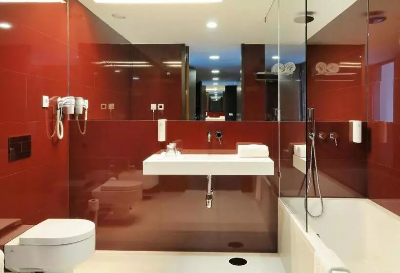 سوییت, Open Village Sports Hotel & Spa Club