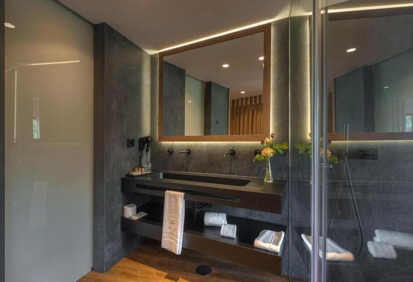 جناح مزود بحمام سباحة, Rural Vale Do Rio