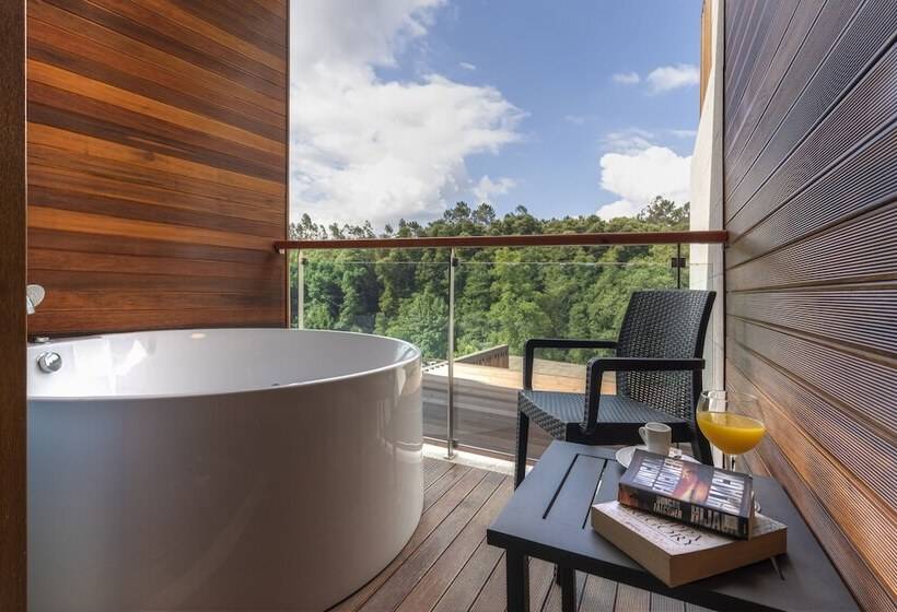 غرفة ديلوكس مزوَّدة بجاكوزي, Rural Vale Do Rio