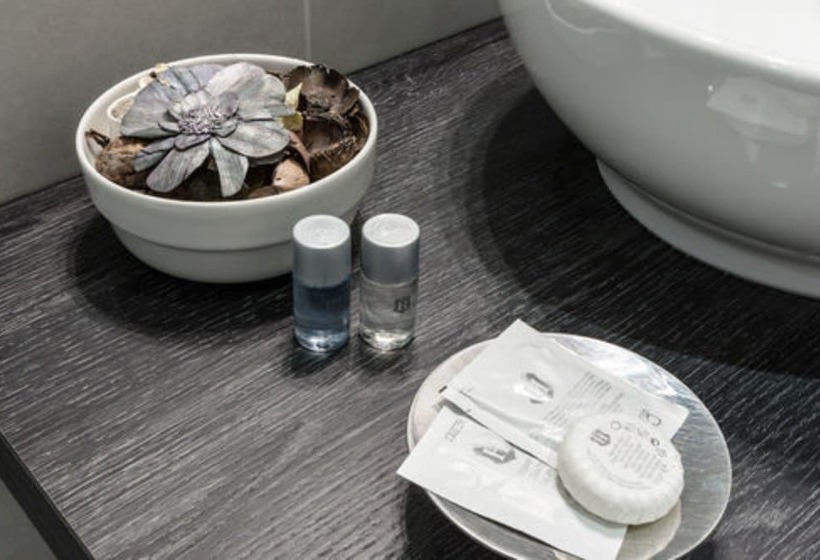 استودیوی سوپریور, Studio Inn De Angeli