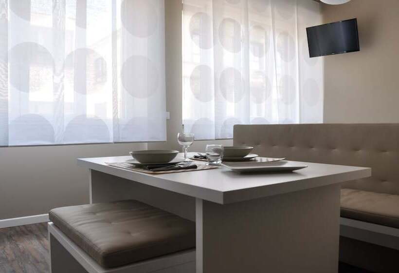 استودیوی سوپریور, Studio Inn De Angeli