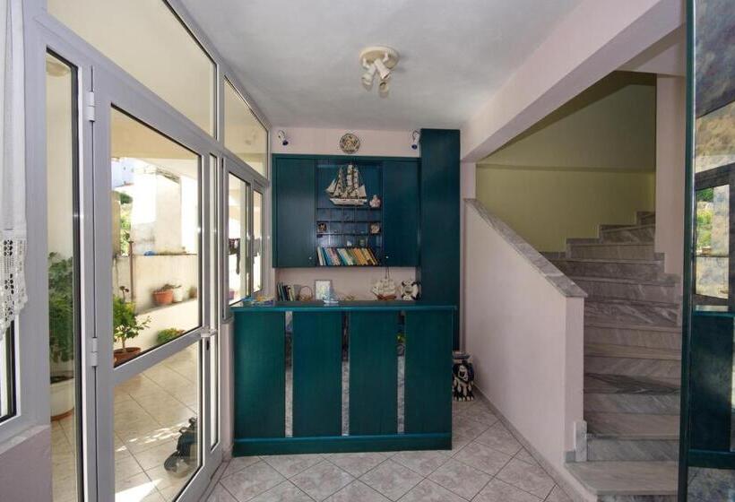 اتاق استاندارد با بالکن, Studios Nelli Alonissos