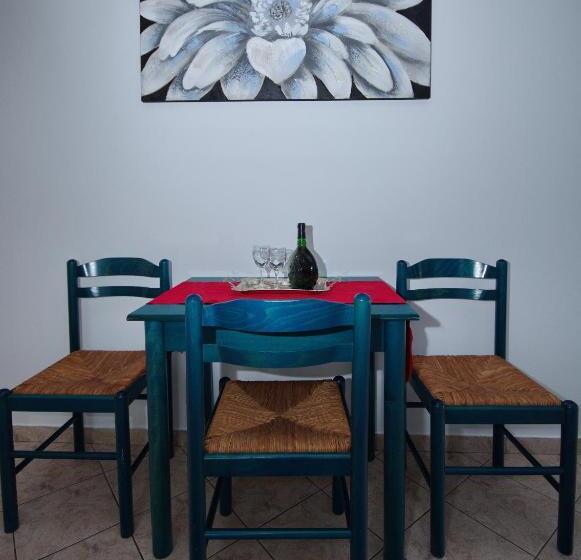 آپارتمان 1 خوابه با چشمانداز دریا, Studios Nelli Alonissos