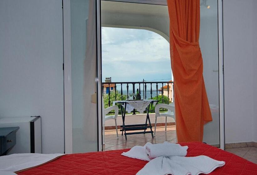 اتاق استاندارد با بالکن, Studios Nelli Alonissos