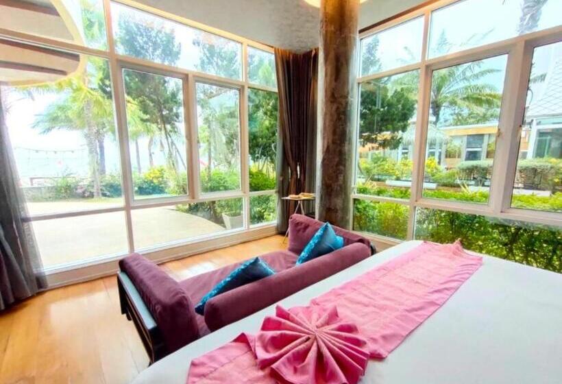 جناح جونيور مطلّ علي البحر, Vartika Resovilla Kuiburi Beach Resort And Villas