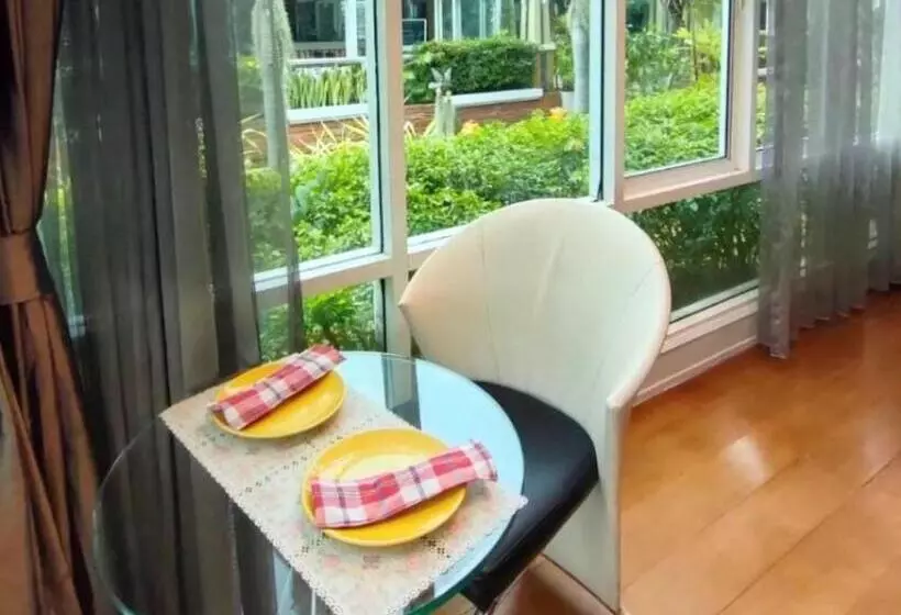 オーシャンビュージュニアスイート, Vartika Resovilla Kuiburi Beach Resort And Villas