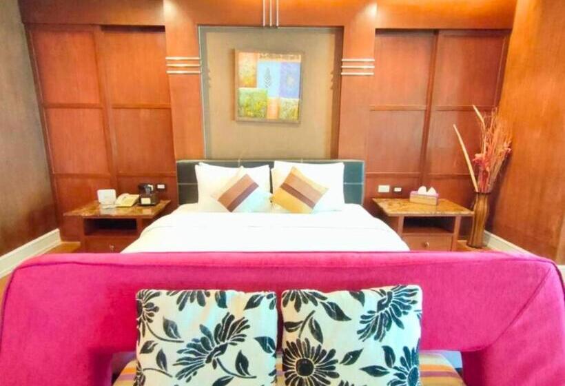 جناح إدارى, Vartika Resovilla Kuiburi Beach Resort And Villas