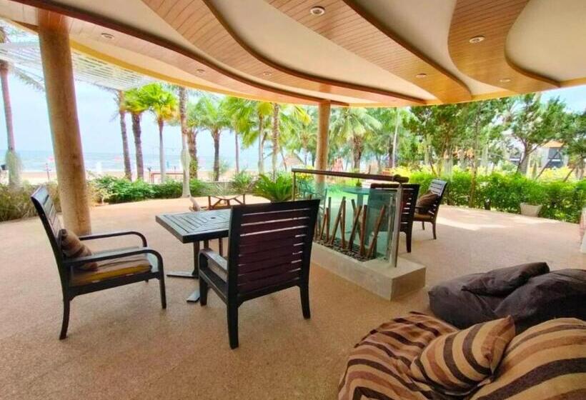 Президентский Люкс, Vartika Resovilla Kuiburi Beach Resort And Villas