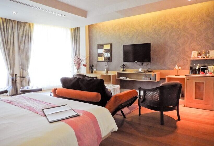 جناح إدارى, Vartika Resovilla Kuiburi Beach Resort And Villas