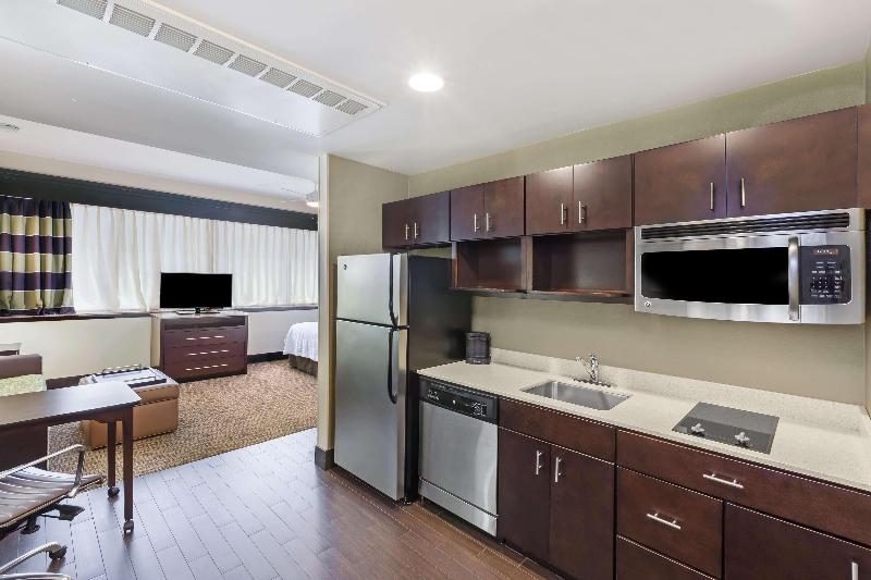 キングサイドベッドのスタンダードワンルーム, Homewood Suites By Hilton Dallas Downtown, Tx