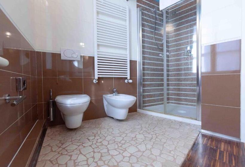 اتاق سوپریور, Allegria