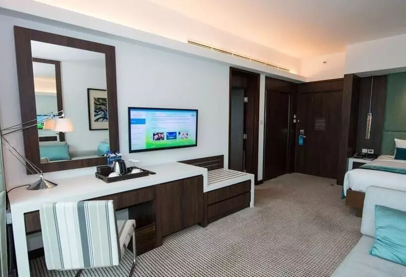 اتاق استاندارد با چشم‌انداز دریا, Auberge Discovery Bay Hong Kong