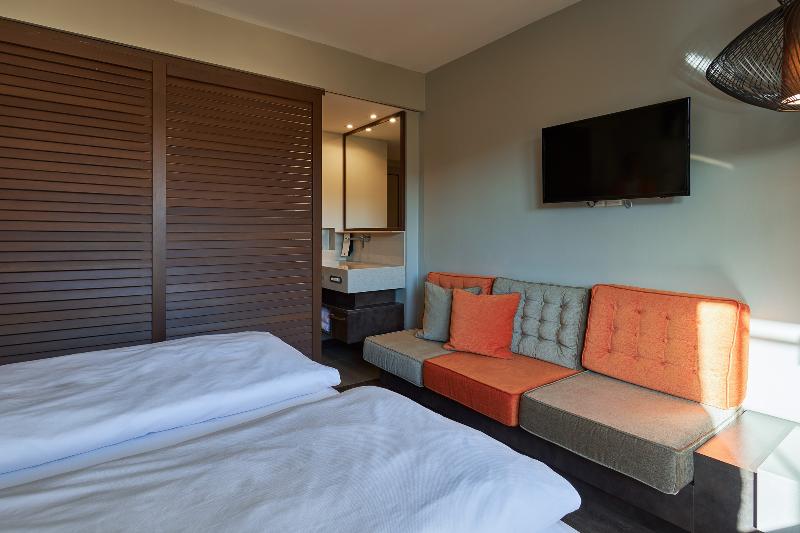 اتاق استاندارد با چشمانداز دریا, Auberge Discovery Bay Hong Kong