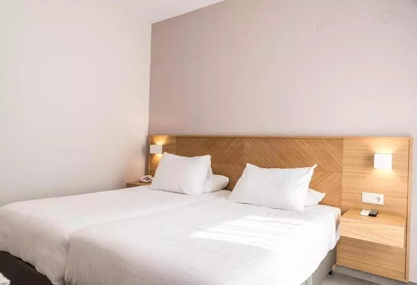 Studio Standard, Creta Elena