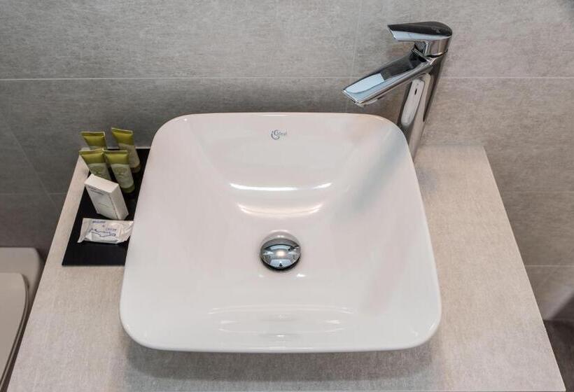 2ベッドルームアパートメント, Creta Elena