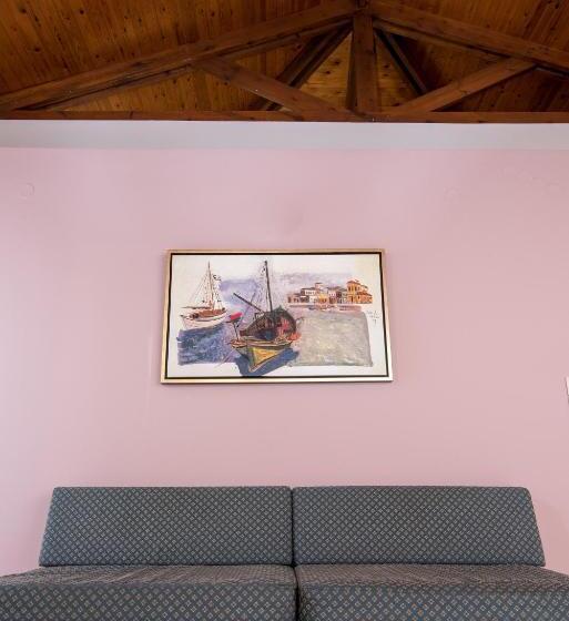 2ベッドルームアパートメント, Creta Elena