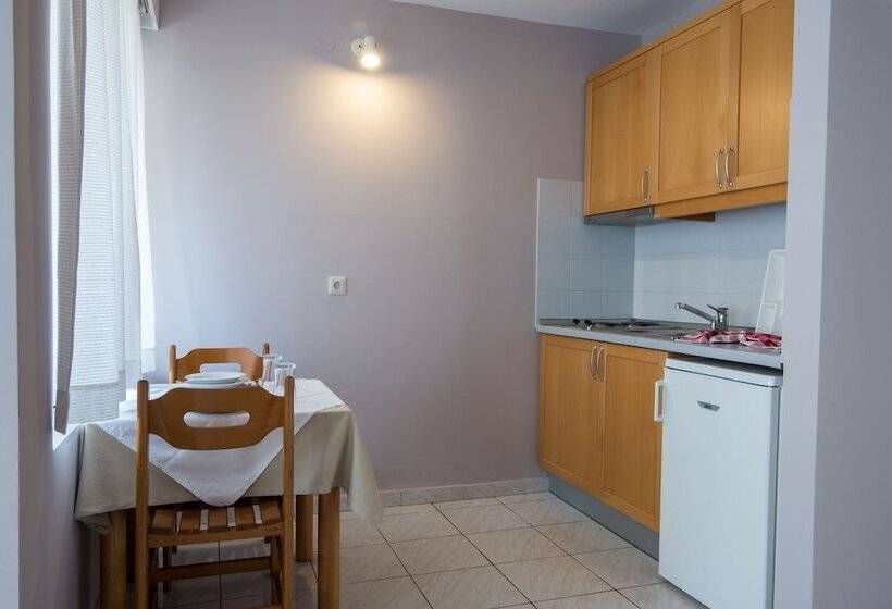 1ベッドルームアパートメント, Creta Elena