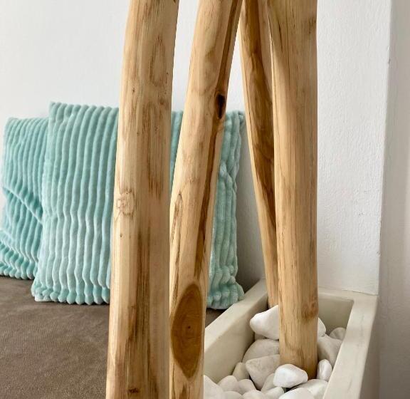 스탠다드 트리플 룸, Fikas