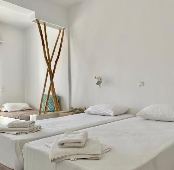 스탠다드 트리플 룸, Fikas