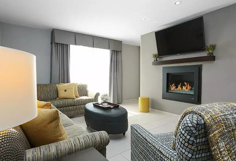 エクゼクティブスイート, Holiday Inn And Suites East Peoria, An Ihg