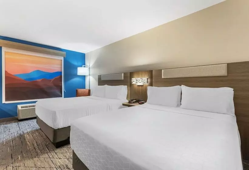 ２ダブルベッドのスタンダードルーム, Holiday Inn Express Belgrade Bozeman Area, An Ihg