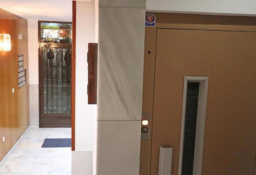 标准三人间, Iberos Jaén