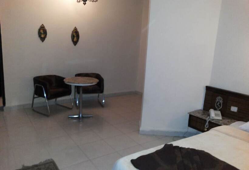 اتاق استاندارد سه نفره, Kanzy Hotel Cairo