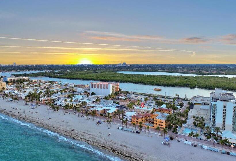 Номер Deluxe, Laguna Blu Beach