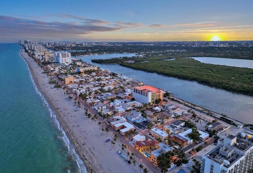 Номер Deluxe, Laguna Blu Beach