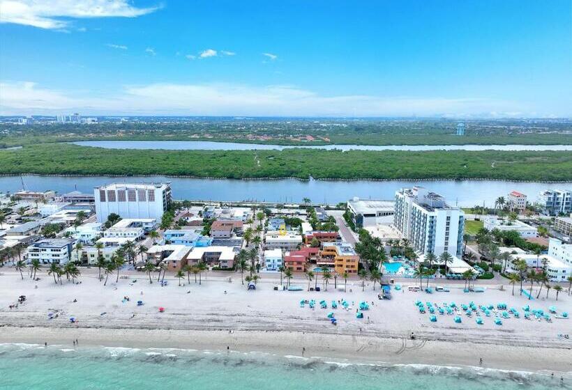 Номер Deluxe, Laguna Blu Beach