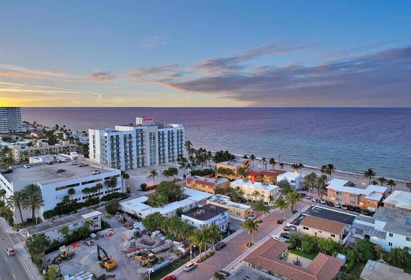 Четырехместный Номер Deluxe, Laguna Blu Beach