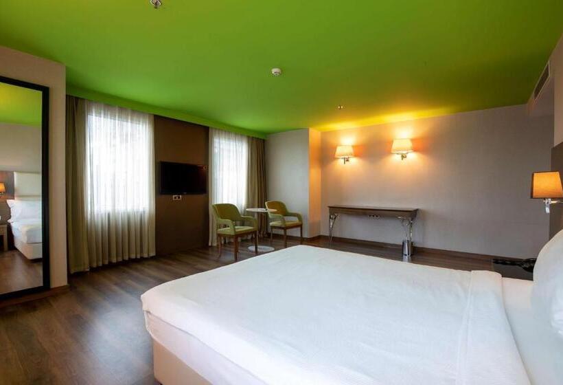 اتاق خانوادگی, Park Inn By Radisson Istanbul Asia Kavacik