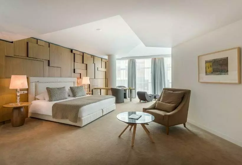 Suite, Room Mate Aitana